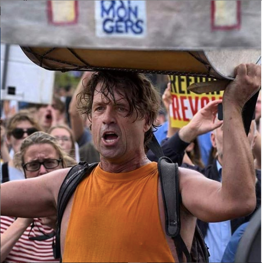 Artmongers Artivism. Art towards others