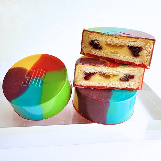 Alfajor TUTTI-FRUTTI | Seasonal Medley of Fruits & White Chocolate